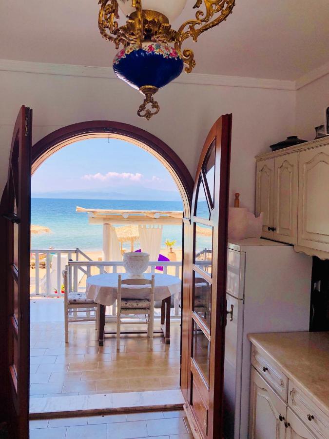 Byblos Mare-The Exclusive Beach Front Villa Скала-Сотирос Экстерьер фото